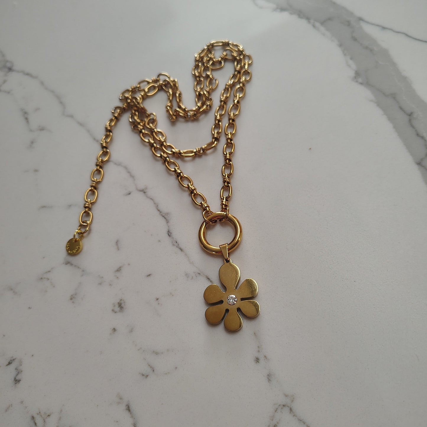 Flower power pendant (silver color)