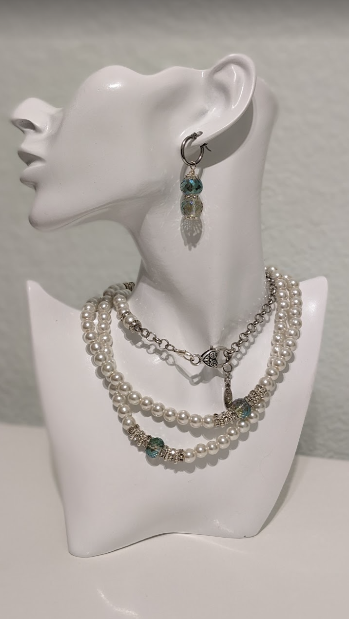 Pearl & metal Heart necklace 30" (aqua crystal)